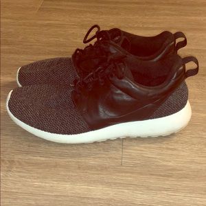 Nike Women’s Roshe One